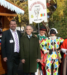 Il direttore Ruggero Nani e il presidente dell'Arlecchino Bergamasco Bruno Agazzi